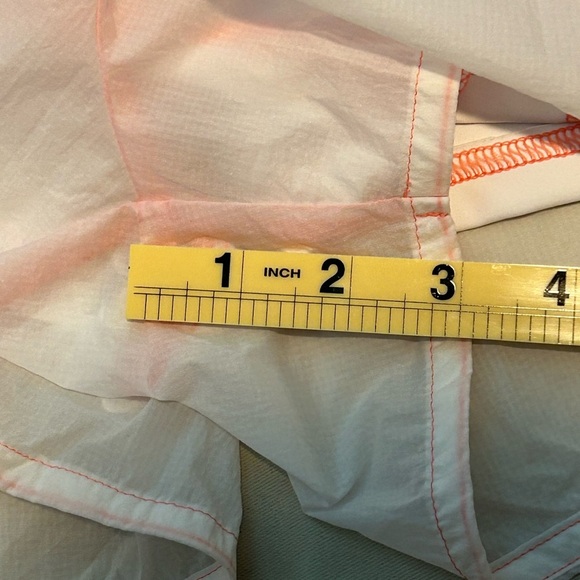 Gymshark Pulse 2 in 1 Shorts in White - S - Picture 12 of 13